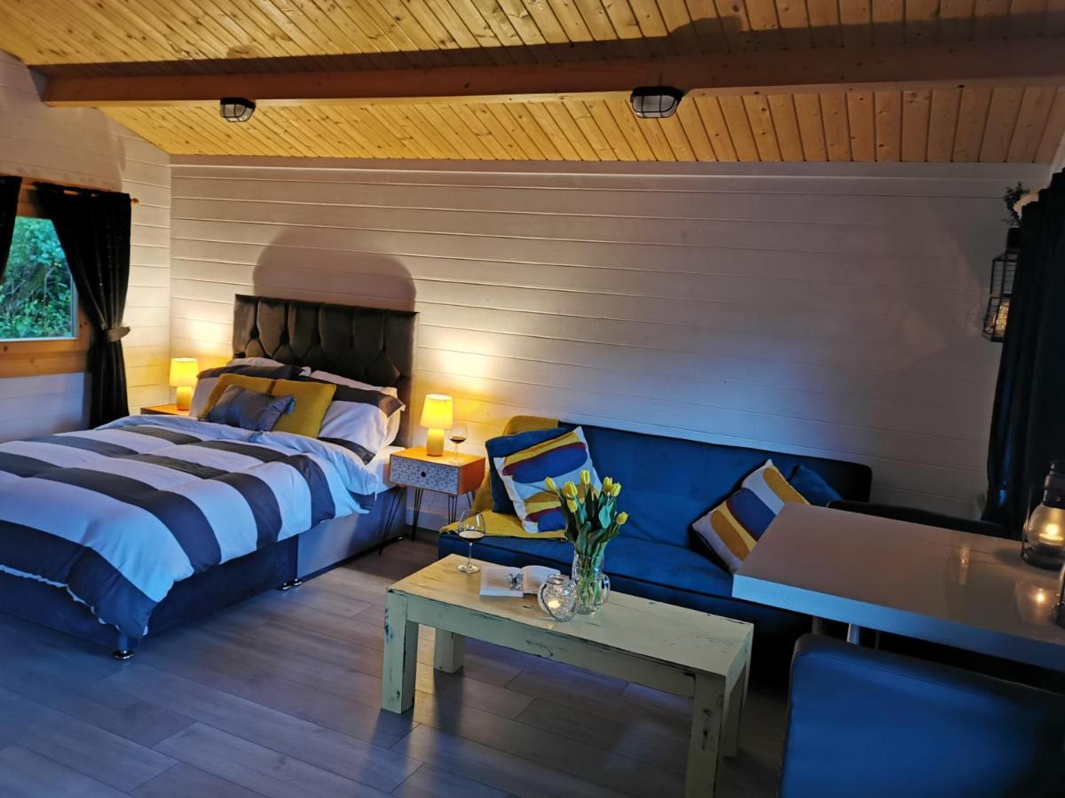 Westport Country Chalets Luaran gambar