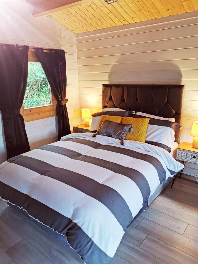 Westport Country Chalets Luaran gambar