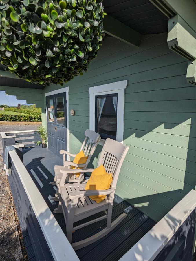 Westport Country Chalets Luaran gambar