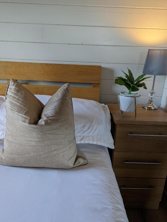 Westport Country Chalets Luaran gambar